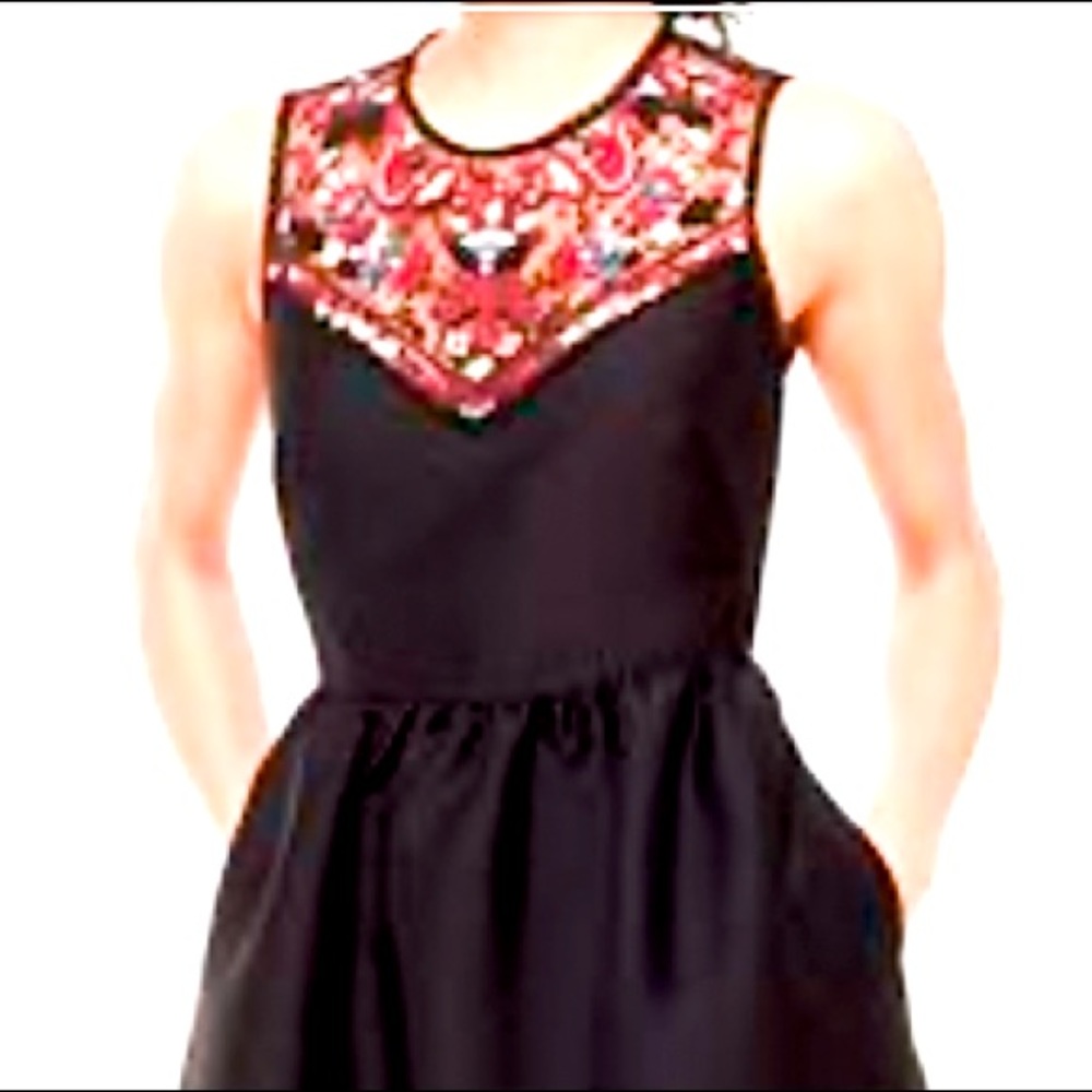👀🆕🏷 Kate Spade beautiful embellished black midi dress